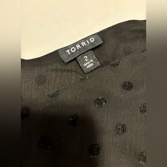 Torrid black, lined, dotted swiss, swingy & adjustable strap tank, size 2(18/20) - Picture 3 of 12